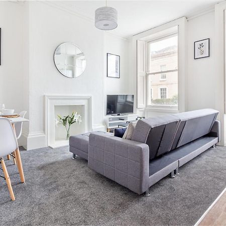 Host & Stay - Montpellier Villa Apartment Cheltenham Kültér fotó