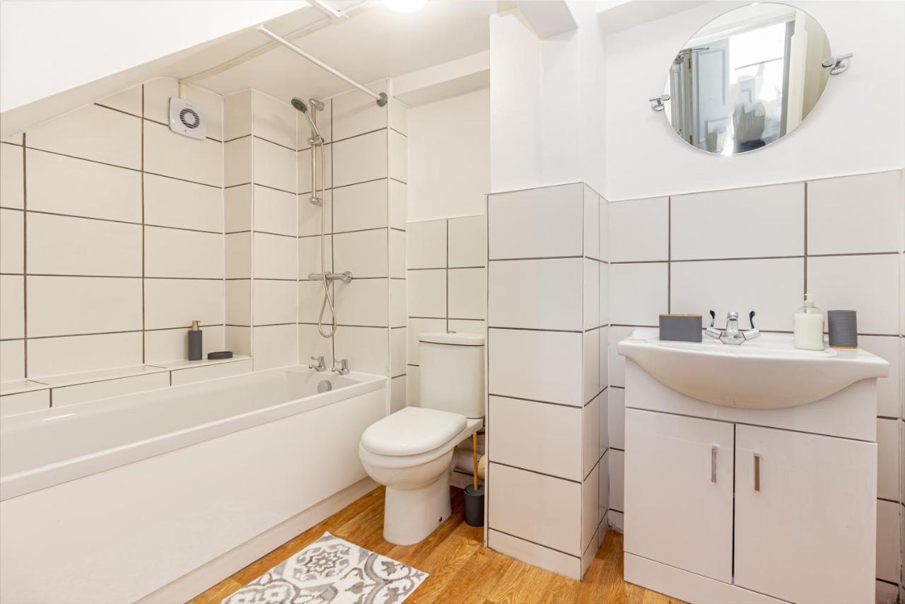 Host & Stay - Montpellier Villa Apartment Cheltenham Kültér fotó
